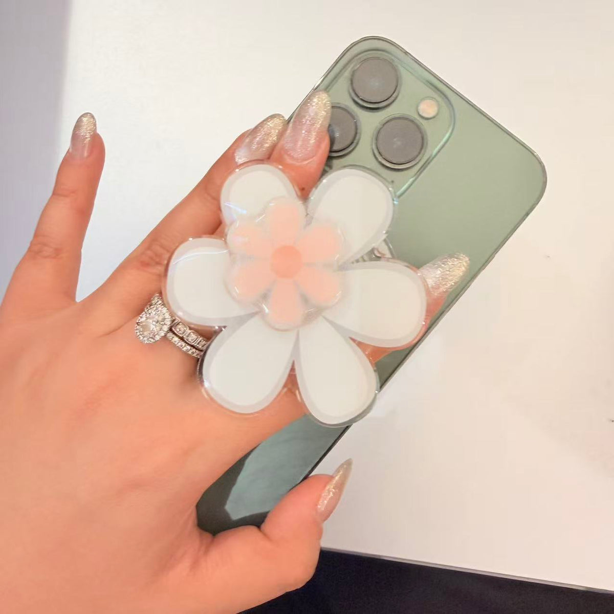 MagSafe Flower Pop Grip